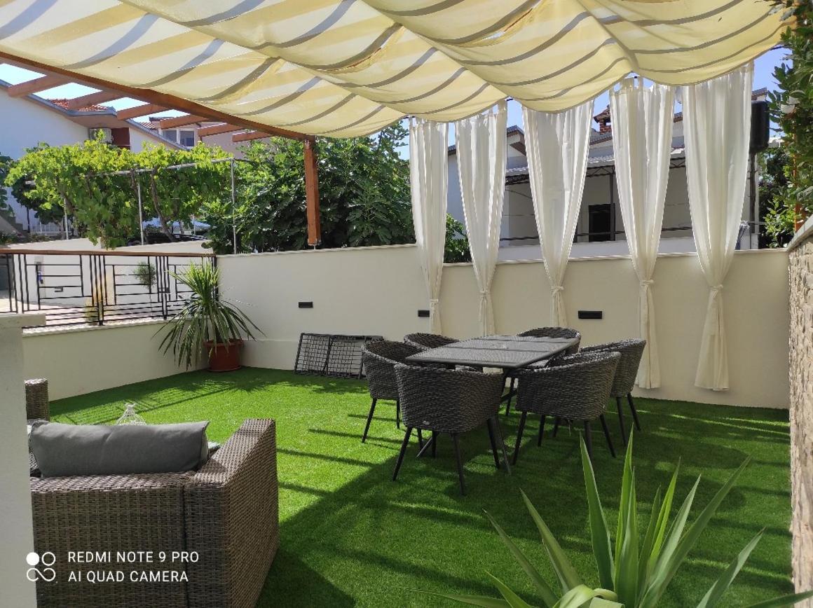 Villa Borna B20 Trogir Buitenkant foto