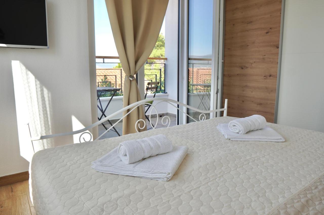Villa Borna B20 Trogir Buitenkant foto