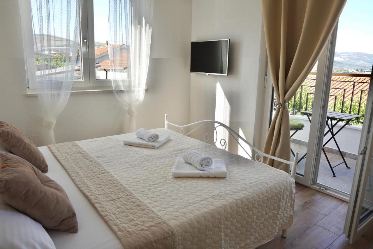 Villa Borna B20 Trogir Buitenkant foto