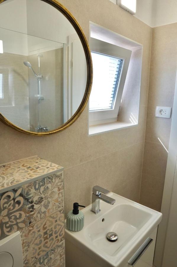 Villa Borna B20 Trogir Buitenkant foto